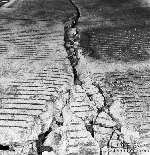 地基下陷導(dǎo)致開(kāi)裂需要做地基加固