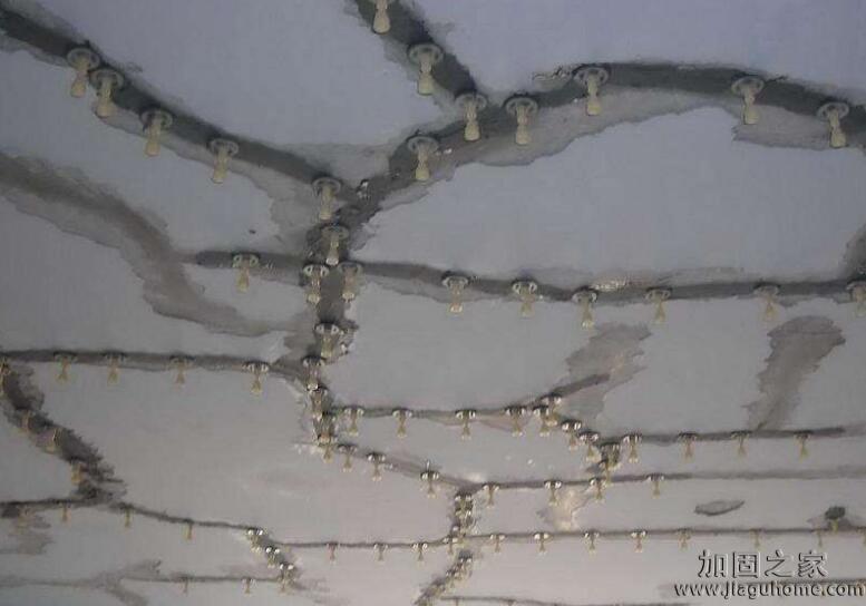 裂縫加固施工現(xiàn)場(chǎng)圖