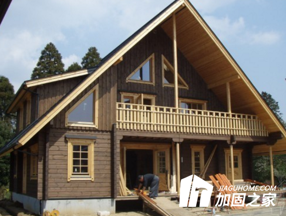 第一高木塔火災(zāi)，木結(jié)構(gòu)建筑需防火但也要做加固