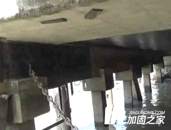 碳纖維布，現(xiàn)場實(shí)拍碼頭港口用碳纖維布加固