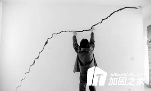建筑裂縫形成原因以及裂縫修補膠的使用規(guī)則