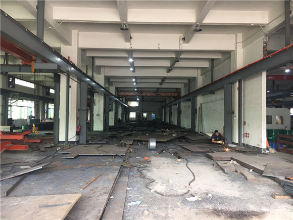 1534838298392090.jpg 1060078626.jpg