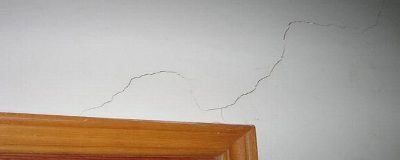 墻面開(kāi)裂的原因