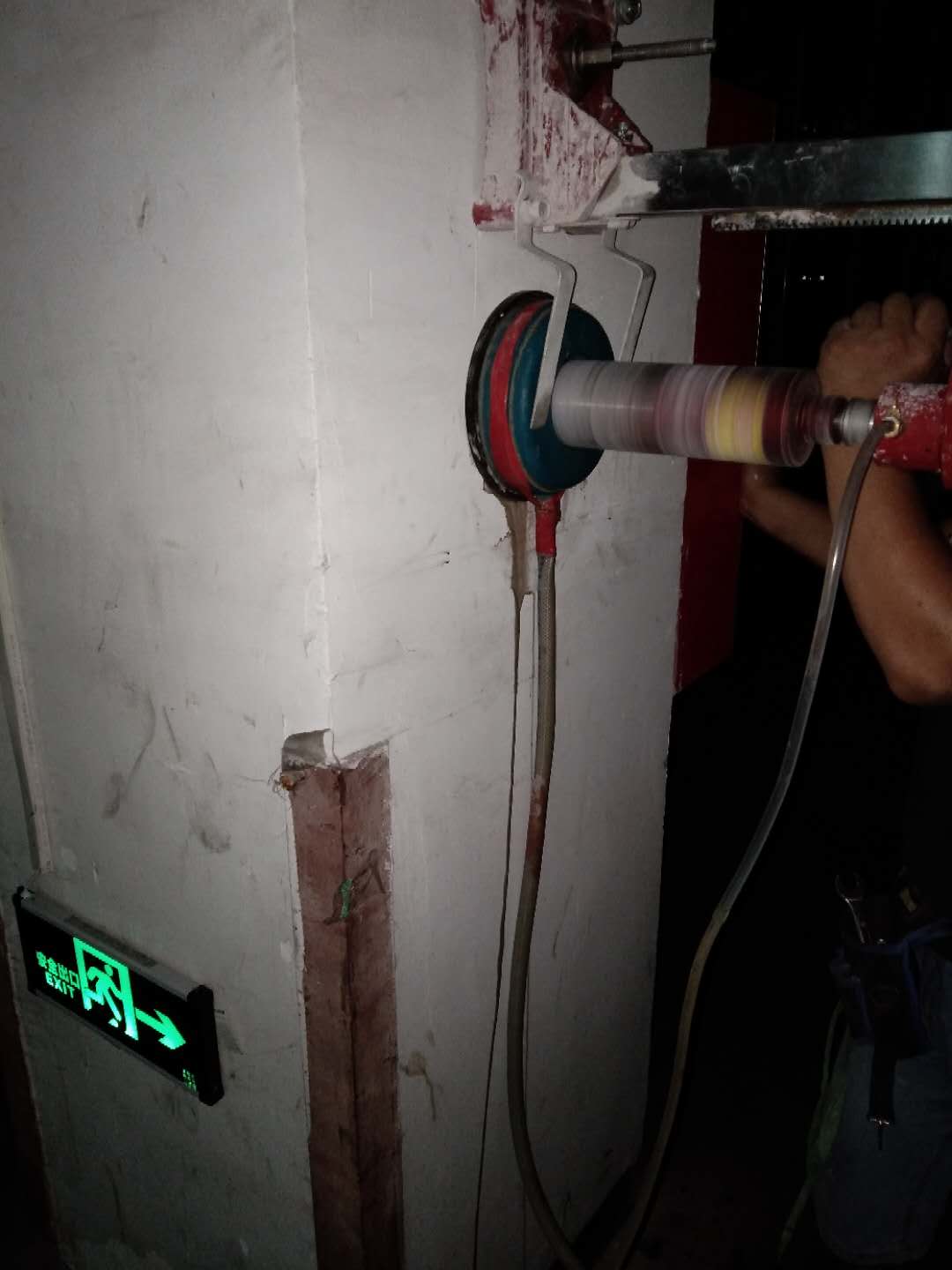 1539910245467671.jpg 249133257908335081.jpg