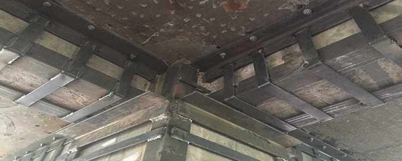 粘鋼加固梁柱時(shí)，施工有什么要求