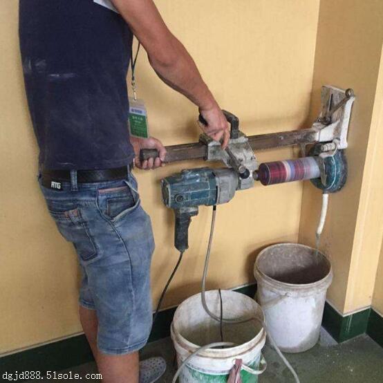 1541738090799275.jpg b_1478396_201709122331547727.jpg