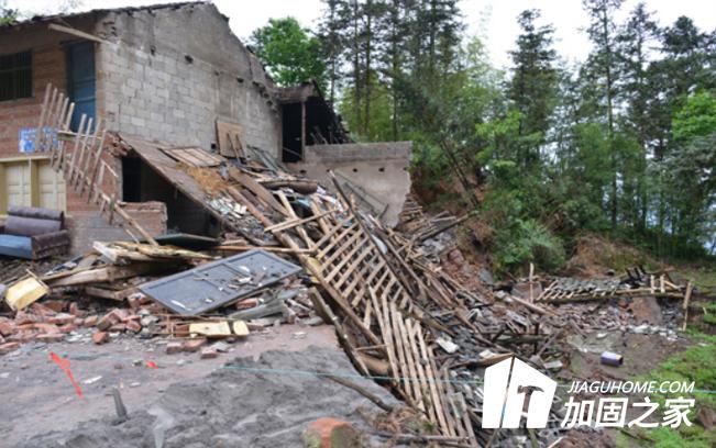 四川敘永山體滑坡，那么房屋需要加固防御山體滑波嗎?