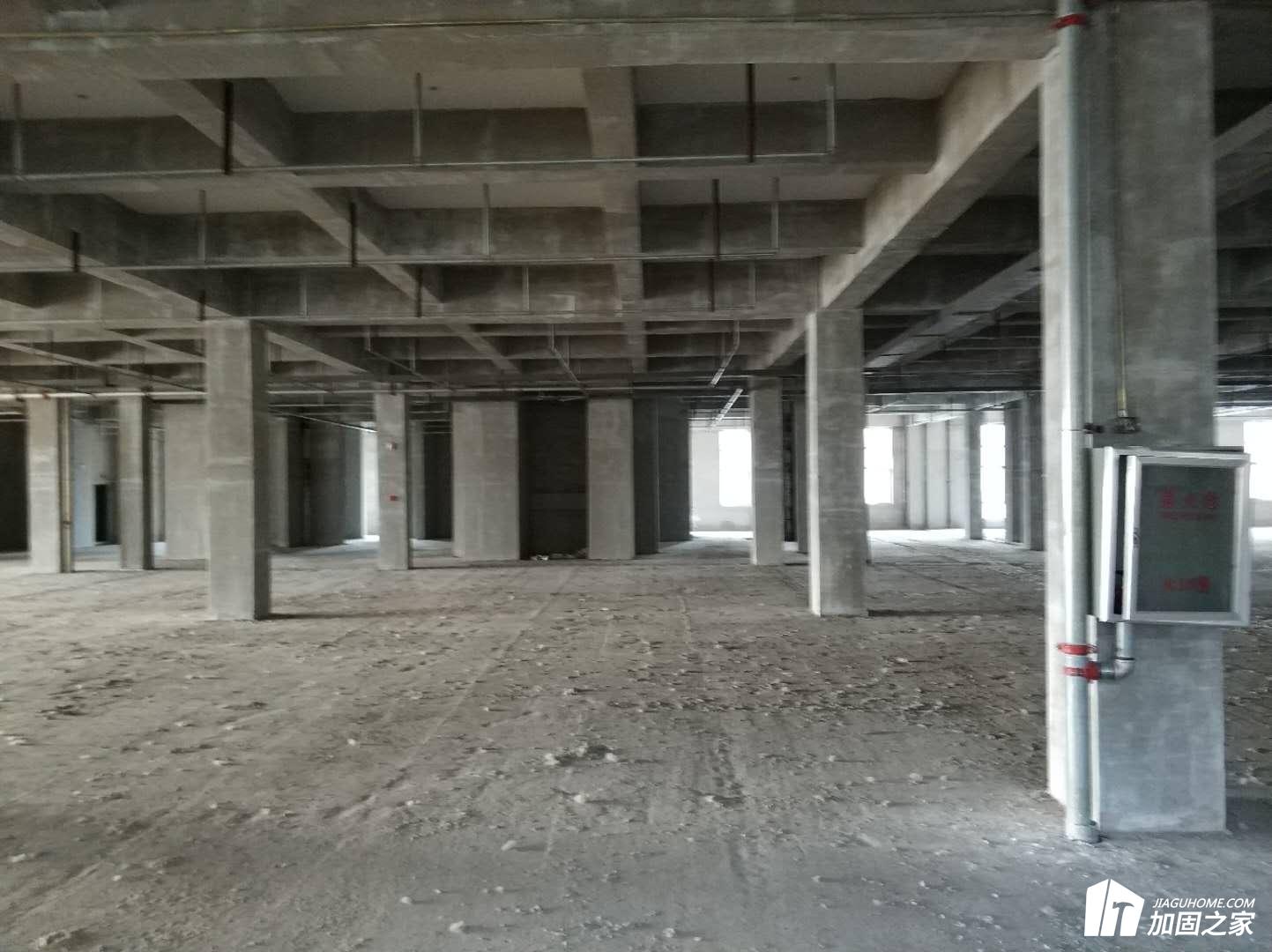 數(shù)據(jù)中心改擴(kuò)建，樓板加固用什么方法？