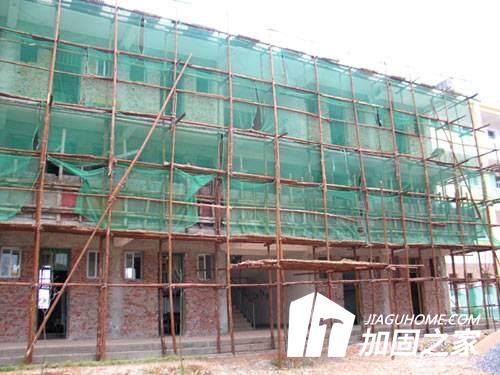 暑假加固公司將迎來學(xué)?？拐鸺庸谈叻迤? width=