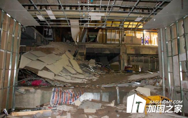 云南商場樓層坍塌，如何預(yù)防建筑安全事故?