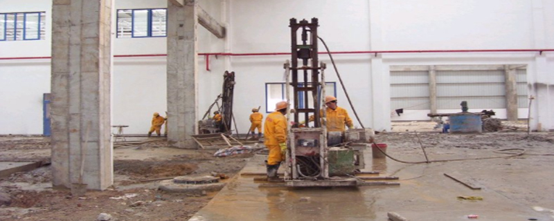 采用錨桿靜壓樁樁伐結(jié)構(gòu)加固大跨度建筑室內(nèi)地坪，反力從何而來?