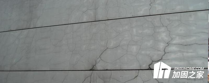 墻面開(kāi)裂是如何引起的?
