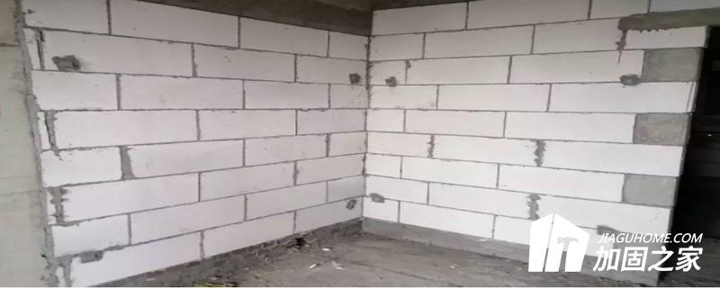 結(jié)構(gòu)實體位置與尺寸偏差項目應分別進行驗收，并應符合下列規(guī)定