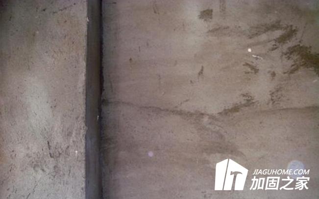 承重墻上有裂縫會(huì)有危險(xiǎn)嗎?