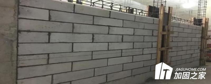 板柱-抗震墻的結(jié)構(gòu)布置，尚應(yīng)符合下列要求