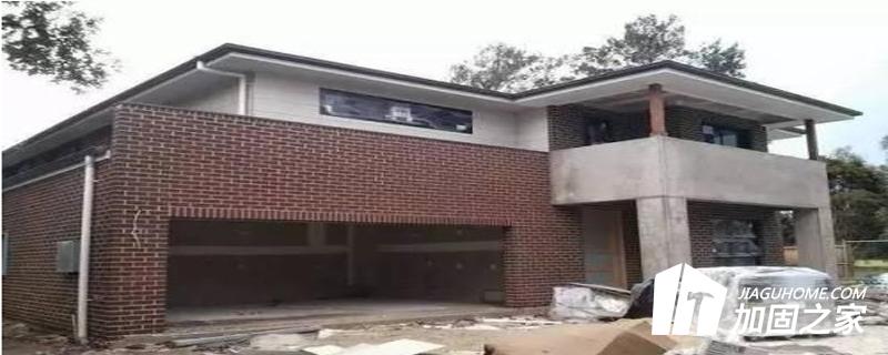 房屋基礎(chǔ)不均勻沉降導(dǎo)致的裂縫或傾斜，應(yīng)按以下步驟進(jìn)行