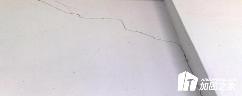 常見(jiàn)裂縫出現(xiàn)的形式和部位