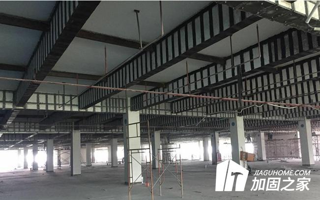 在廠房抗震加固設(shè)計(jì)中，如何計(jì)算承載力?