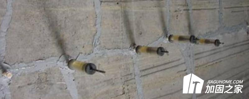 選擇加固的工藝與裂縫形成的原因有著很大的關(guān)系