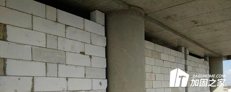 預(yù)留構(gòu)造柱位置砌體施工