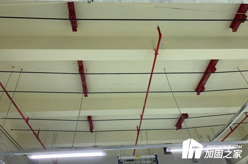 當(dāng)廠房樓板承載力不滿足新增設(shè)備使用需求時應(yīng)當(dāng)如何處理?