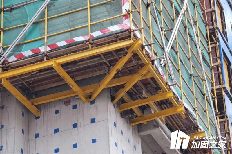 上層反梁加固法