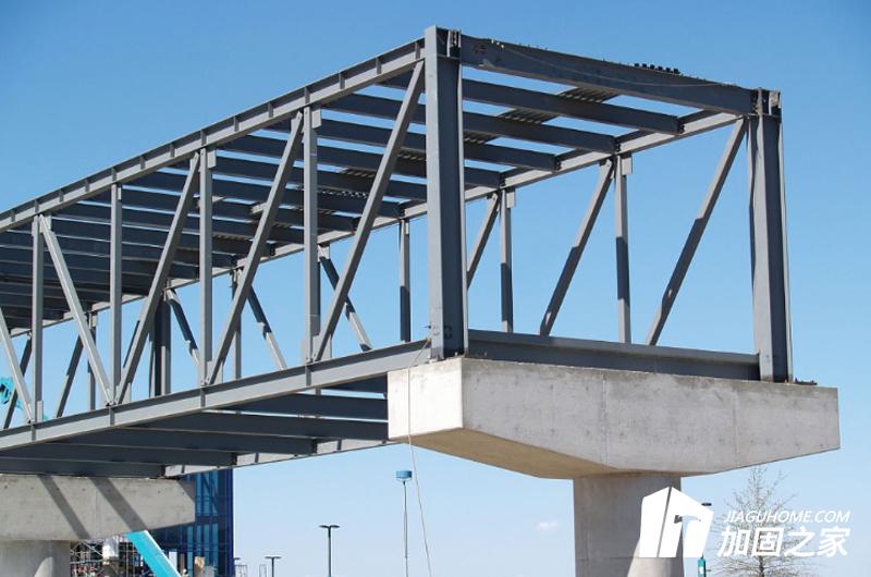 鋼結(jié)構的問題出在哪里?