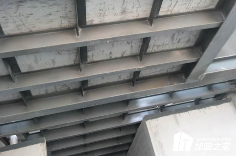 樓板開(kāi)洞增設(shè)型鋼梁