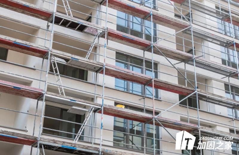 學?？拐鸺庸逃心男┓矫嫘枰⒁猓? width=