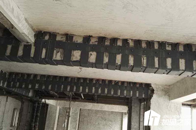 老房子陽臺(tái)開裂如何加固