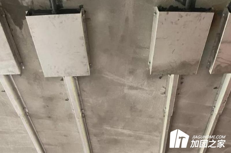 橋梁加固預應(yīng)力碳纖維板的優(yōu)點