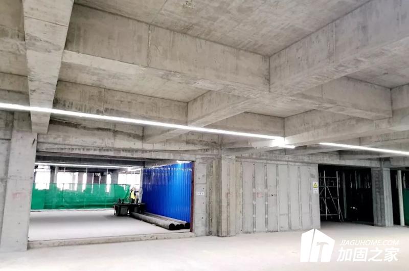 選擇專業(yè)的加固單位，確保能夠高質(zhì)量的完成檔案室的加固工作