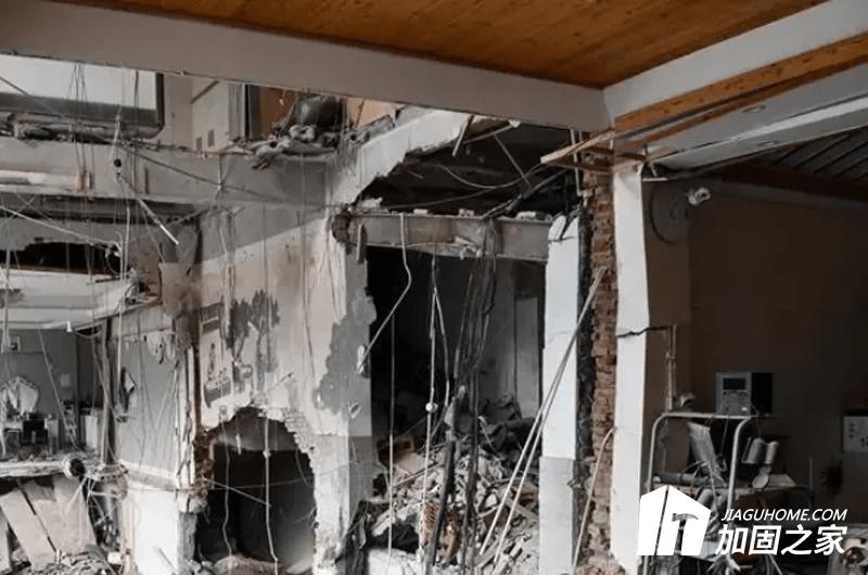 對建筑物現(xiàn)場做好嚴(yán)謹(jǐn)?shù)目碧焦ぷ? width=