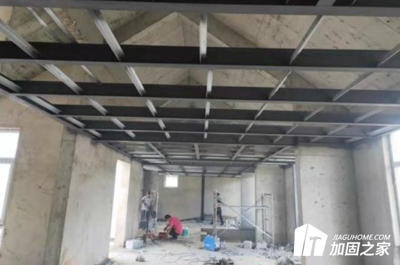 選擇目的性很強(qiáng)的方法對(duì)其開展結(jié)構(gòu)加固工程施工