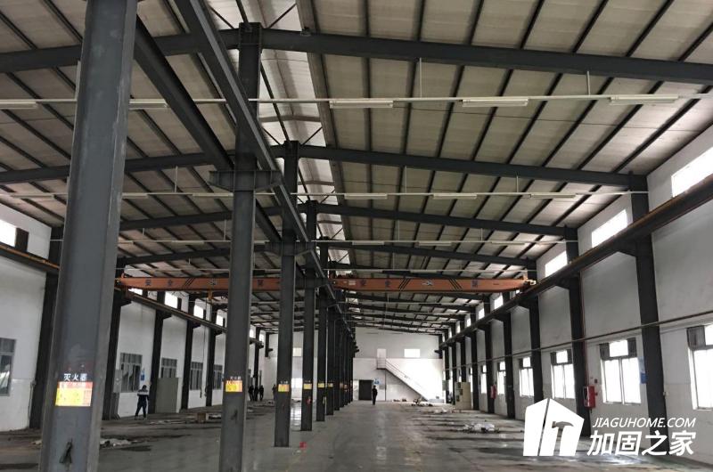 挑選經(jīng)濟(jì)、靠譜的鋼結(jié)構(gòu)廠房加固對策