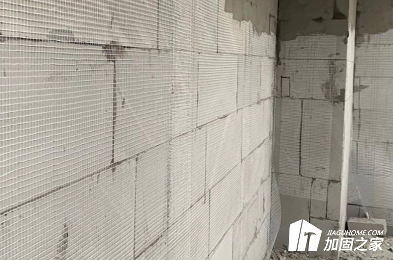 墻面裂縫找準(zhǔn)原因，做好加固修補(bǔ)