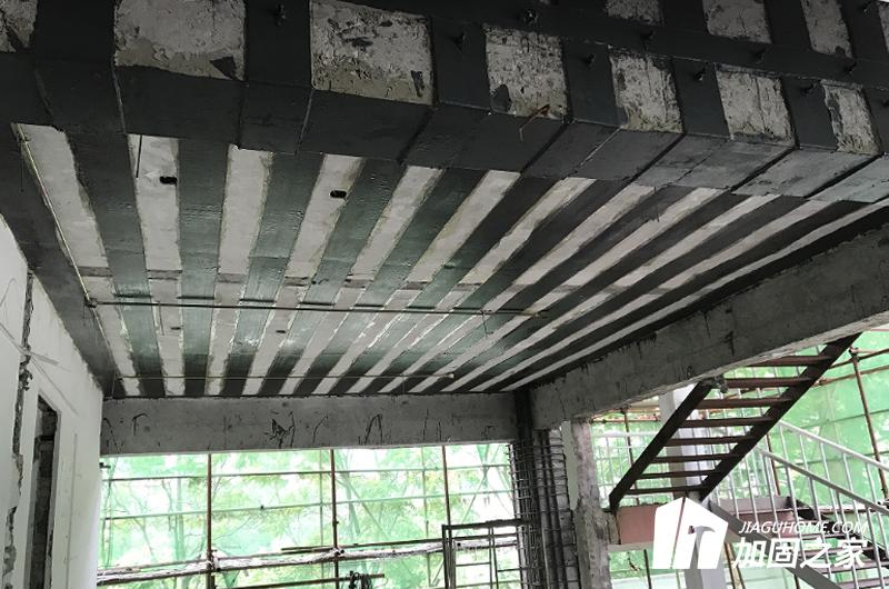 粘鋼加固對建筑物會產(chǎn)生哪些直接的好處