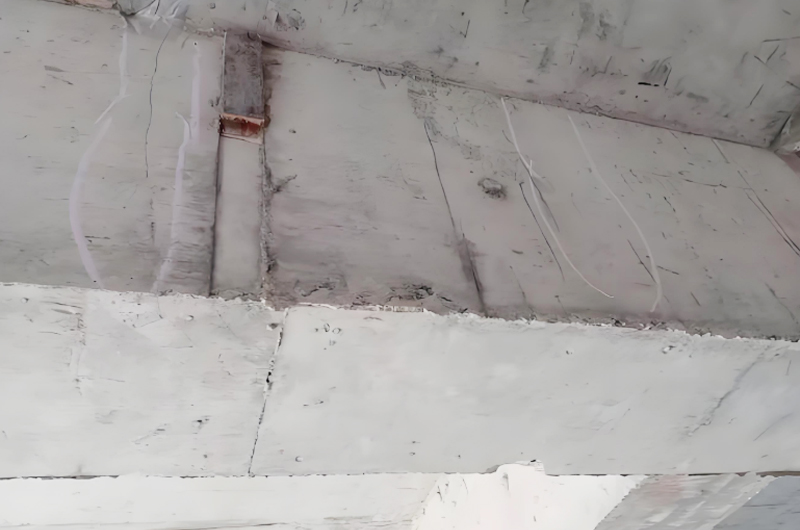 混凝土大梁出現(xiàn)裂縫正不正常