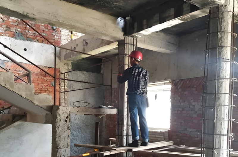 分析建筑物的結(jié)構(gòu)和材質(zhì)