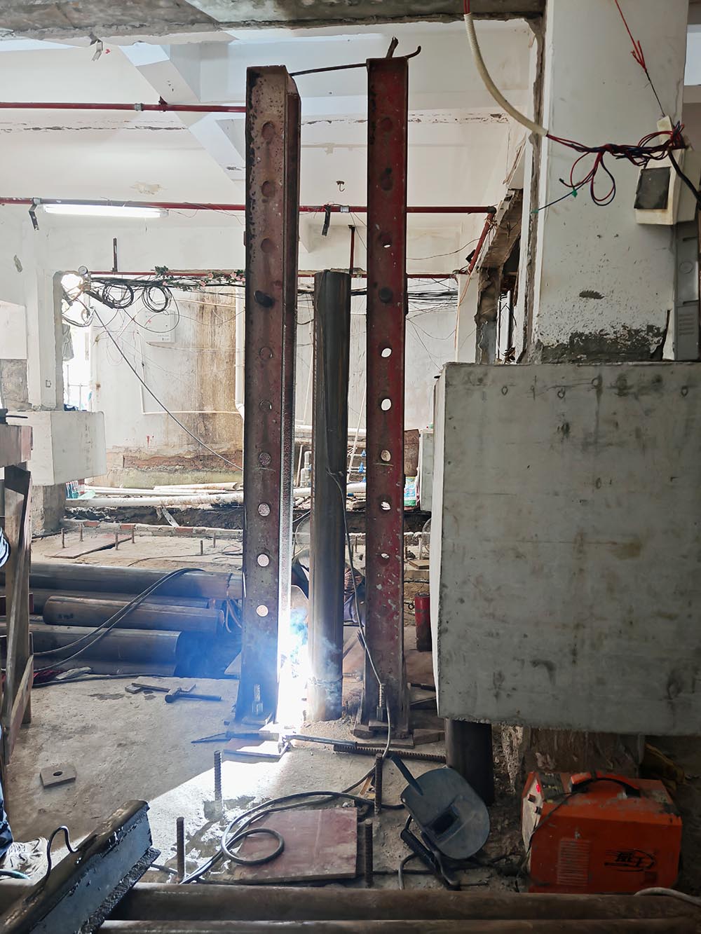 1758852238377495.jpg 3333.jpg